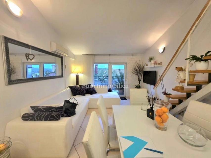 Appartamento moderno con due terrazze, Pola