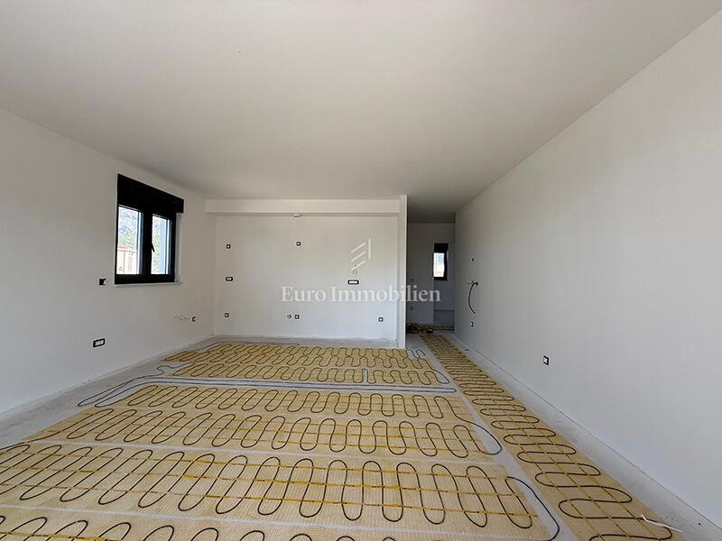 Promajna - nuovo appartamento in una villa urbana con vista mare