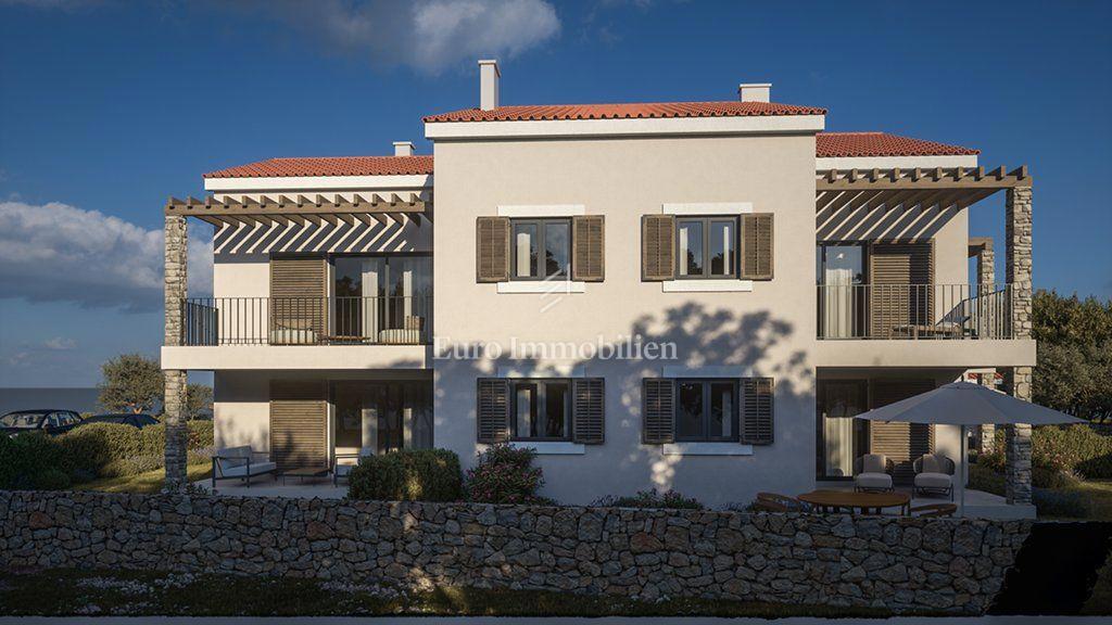 Dubrava vicino a Tisno - nuovo appartamento al piano terra con cortile