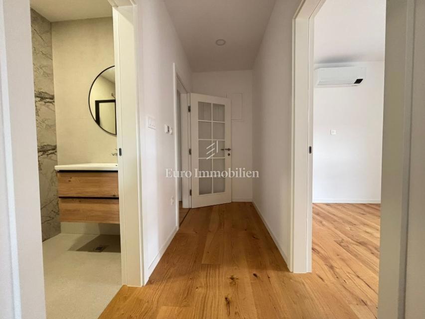 Appartamento con 2 terrazze, a 70 m dal mare - l'isola di Pag