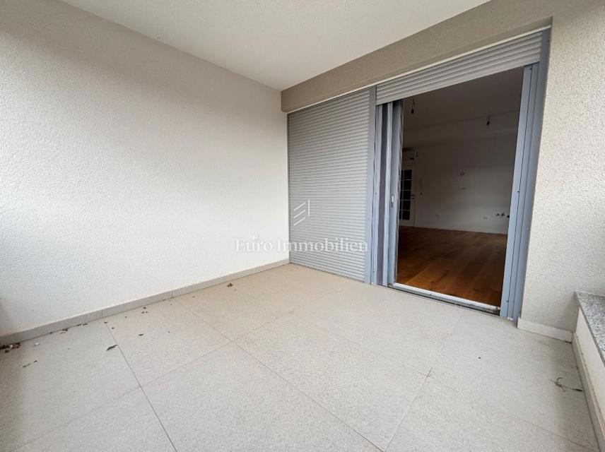 Appartamento con 2 terrazze, a 70 m dal mare - l'isola di Pag