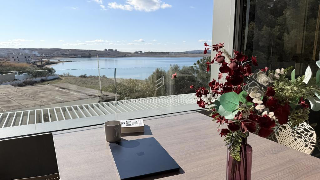 Povljana - appartamento con vista mare in prima fila sul mare