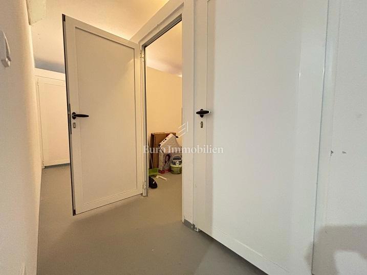 Novalja - appartamento con ampia terrazza vicino al mare