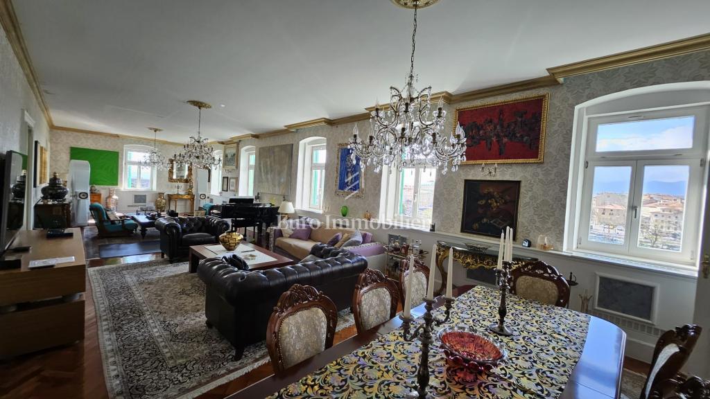 Rijeka – ampio appartamento con potenziale