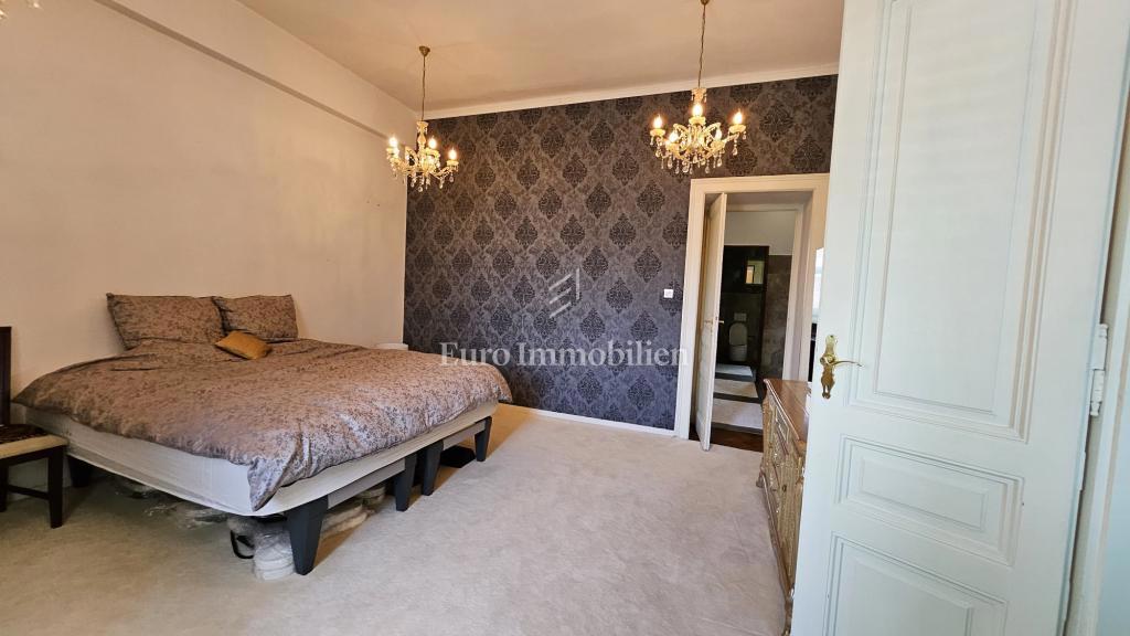 Rijeka – ampio appartamento con potenziale