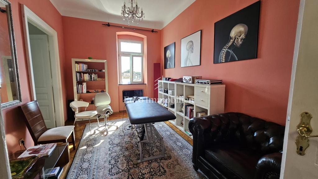 Rijeka – ampio appartamento con potenziale