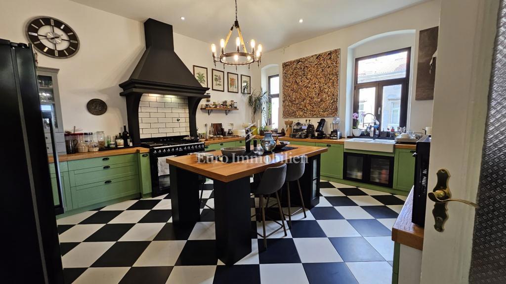 Rijeka – ampio appartamento con potenziale