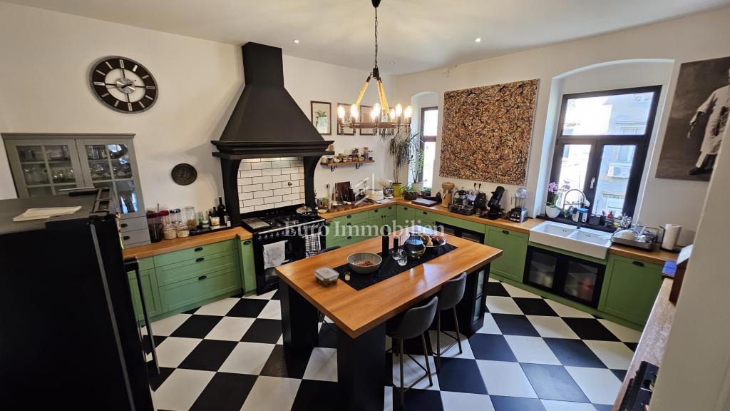 Rijeka – ampio appartamento con potenziale