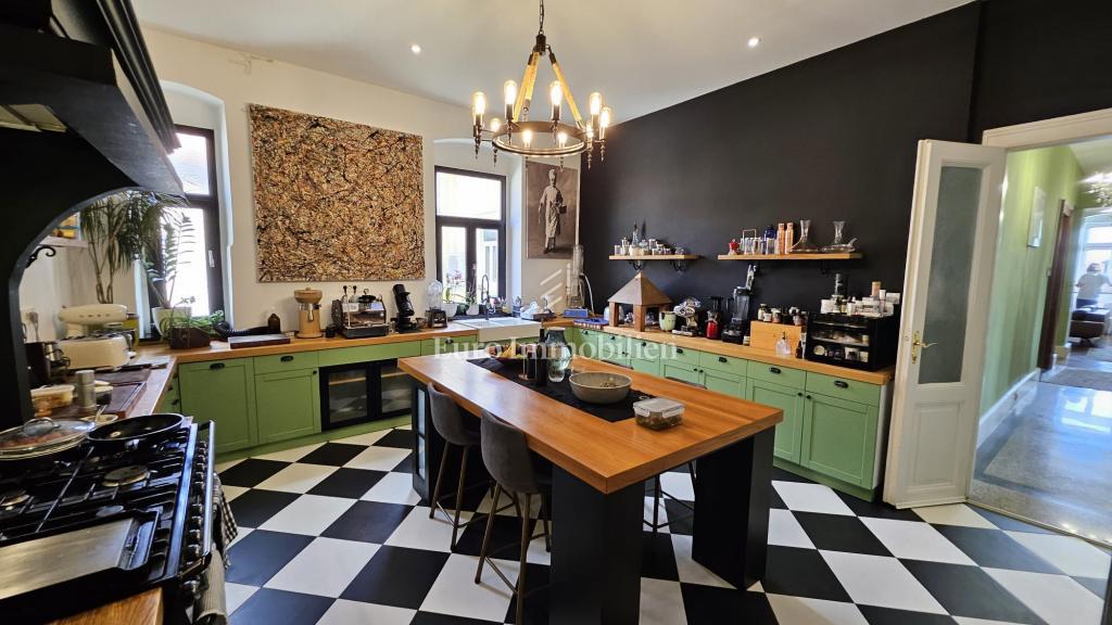 Rijeka – ampio appartamento con potenziale