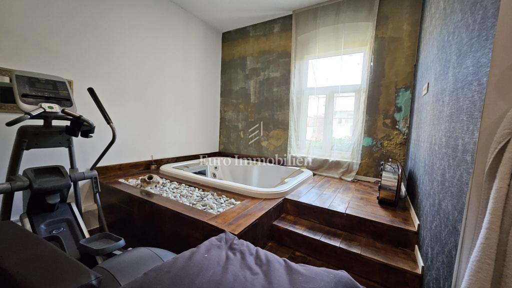 Rijeka – ampio appartamento con potenziale