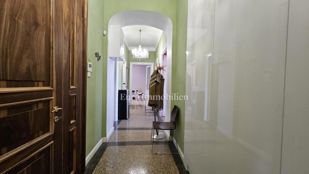 Rijeka – ampio appartamento con potenziale