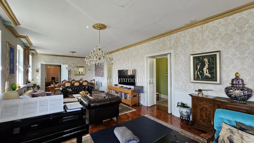 Rijeka – ampio appartamento con potenziale