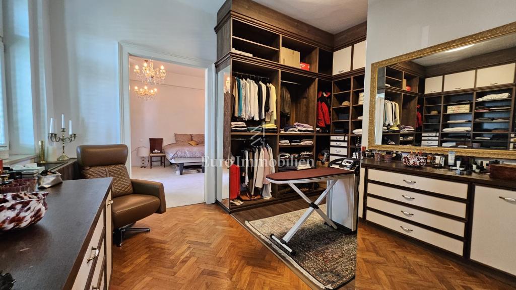 Rijeka – ampio appartamento con potenziale