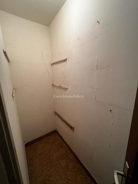 Appartamento con ascensore, ottima zona Pula