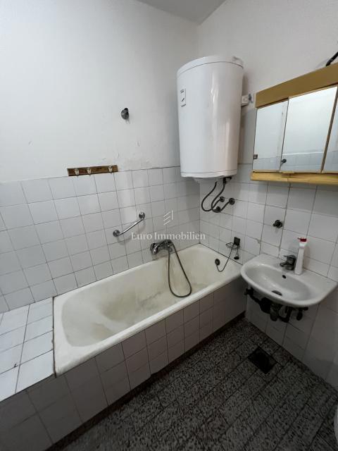 Appartamento con ascensore, ottima zona Pula