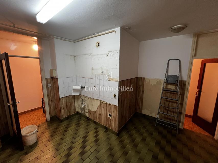 Appartamento con ascensore, ottima zona Pula