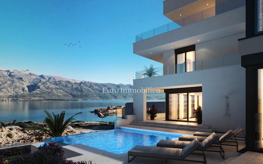 Villa con piscina a sfioro, seconda fila sul mare - Vinjerac