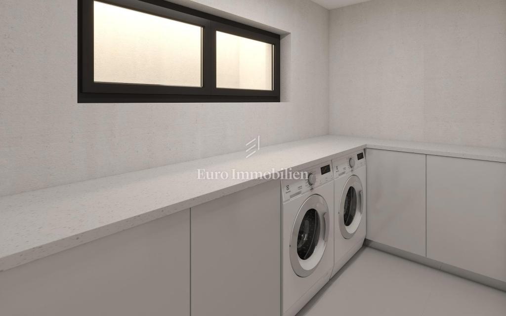 Villa con piscina a sfioro, seconda fila sul mare - Vinjerac