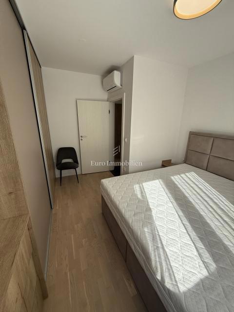 Zara - Attico con terrazza sul tetto, piscina e vista mare