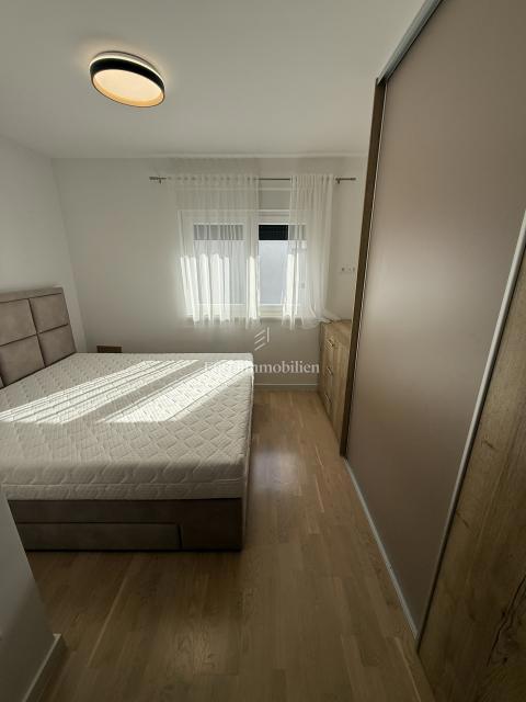 Zara - Attico con terrazza sul tetto, piscina e vista mare