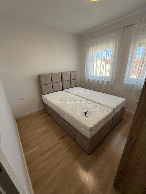 Zara - Attico con terrazza sul tetto, piscina e vista mare