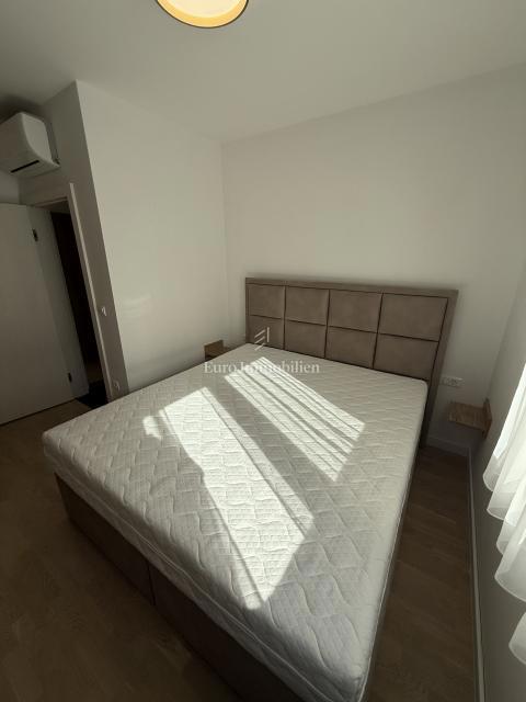 Zara - Attico con terrazza sul tetto, piscina e vista mare