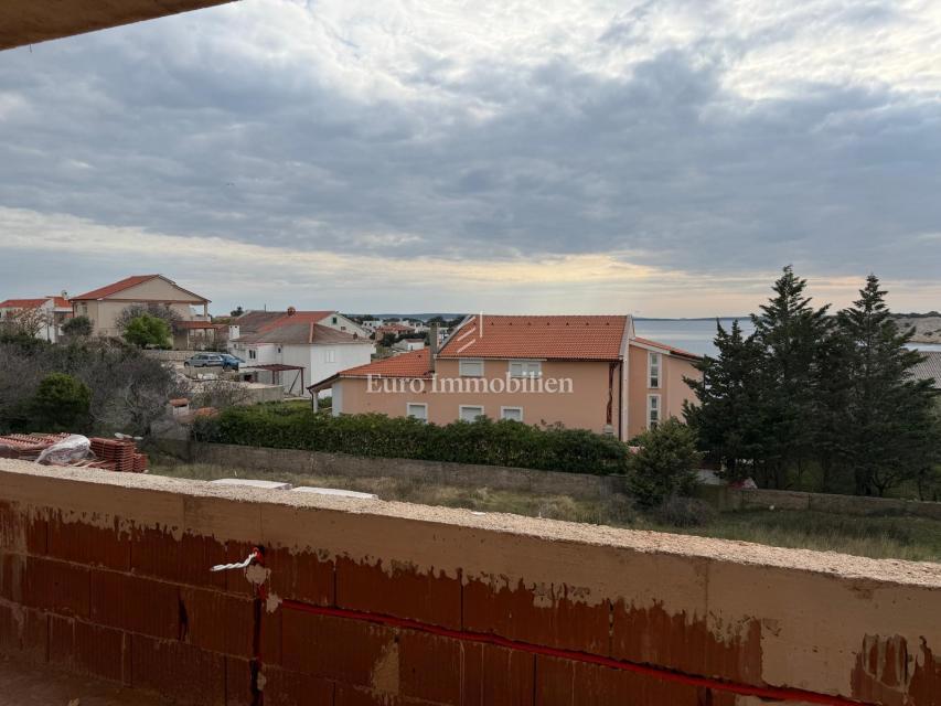 Isola di Pag, Šimuni - nuovo appartamento con due terrazze