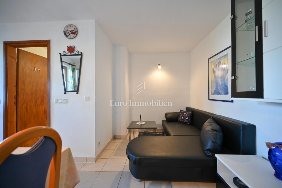 Istria, Novigrad - casa con 2 appartamenti e garage