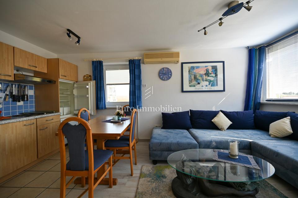 Istria, Novigrad - casa con 2 appartamenti e garage