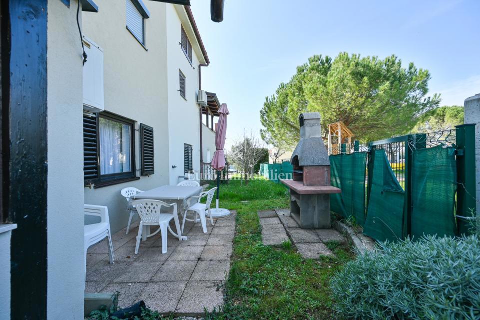 Istria, Novigrad - casa con 2 appartamenti e garage