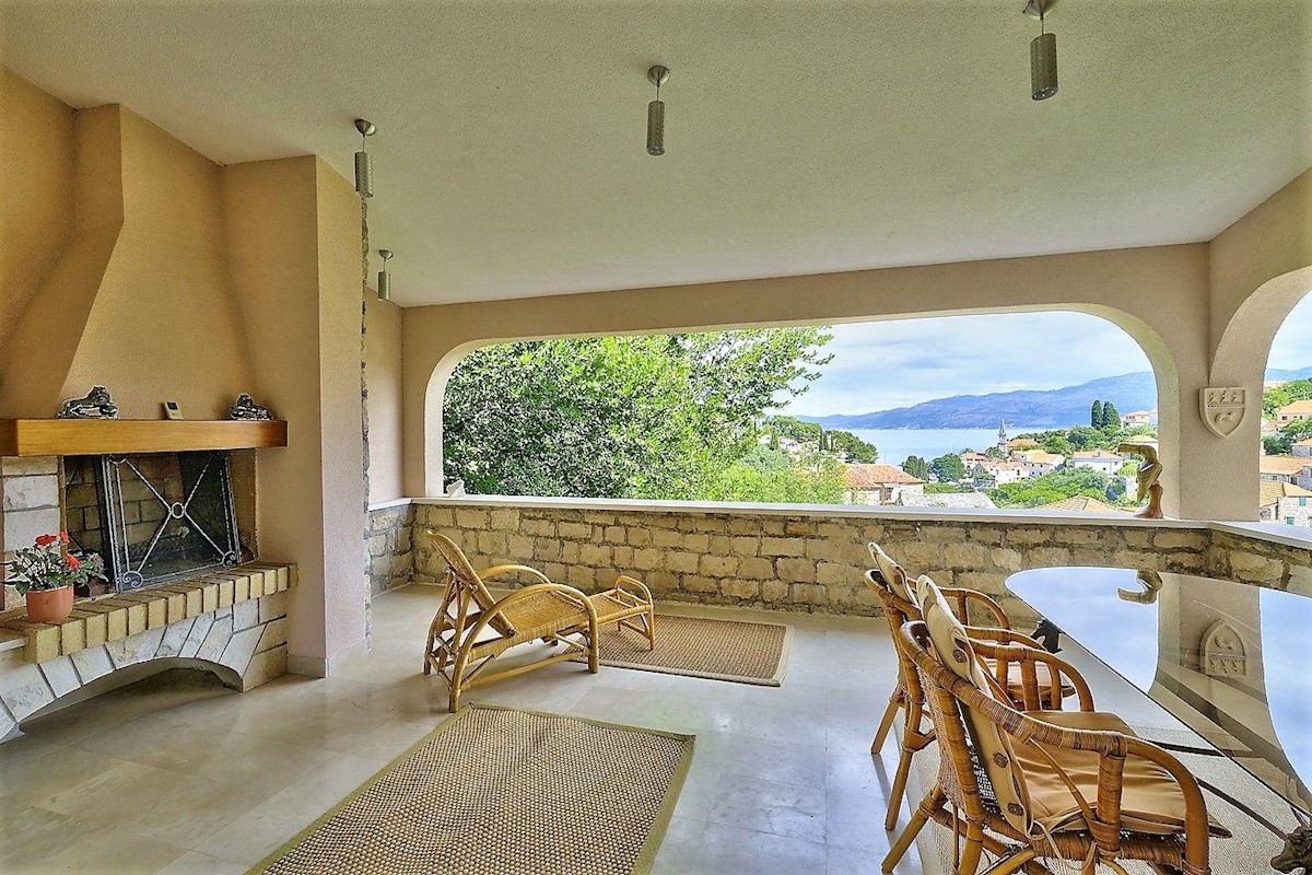 Unique villa with a pool and a beautiful sea view, island of Brač