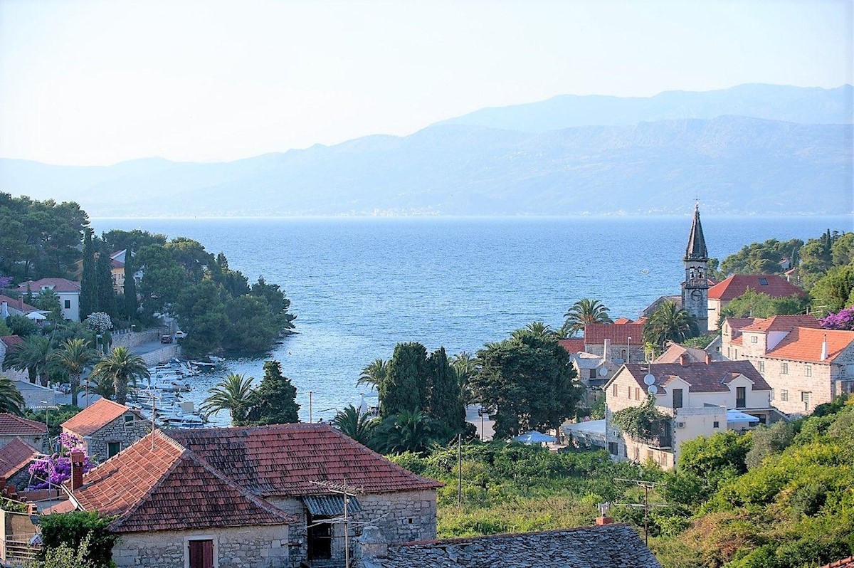 Unique villa with a pool and a beautiful sea view, island of Brač