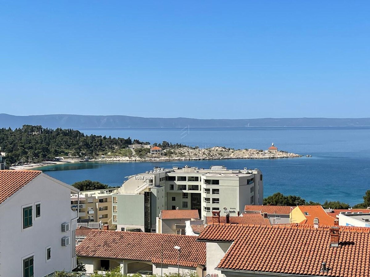 House in the center of Makarska with a beautiful sea view