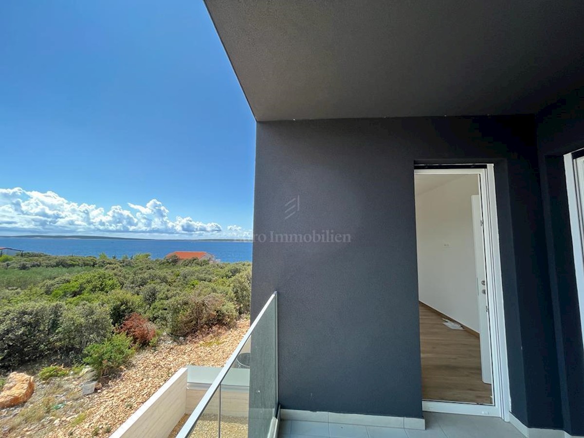 Apartments 100m from the sea, new building, Pag