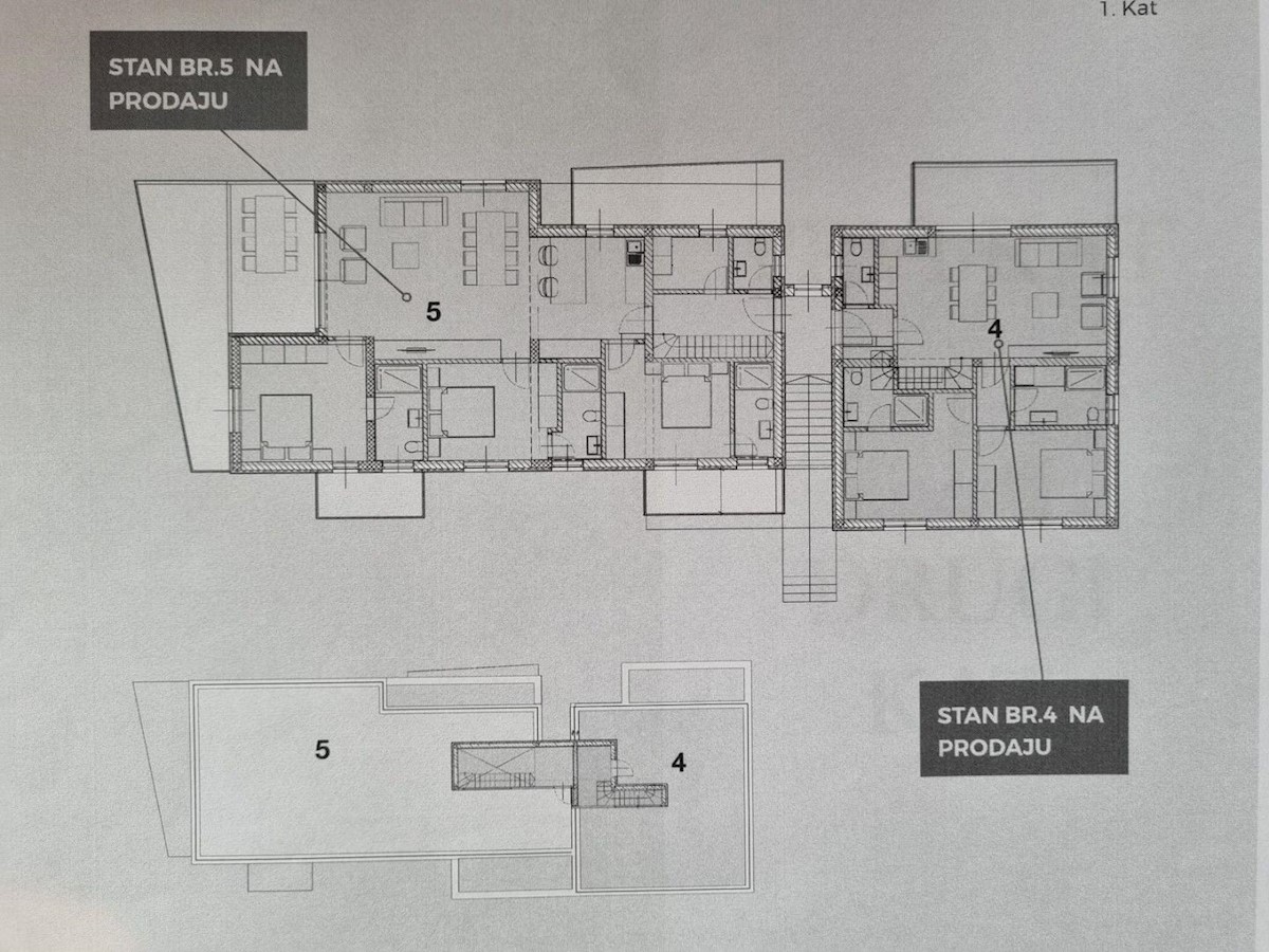 Penthouse with roof terrace and sea view