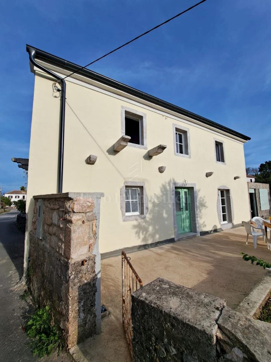 Authentic stone house with garden, Dobrinj - island of Krk