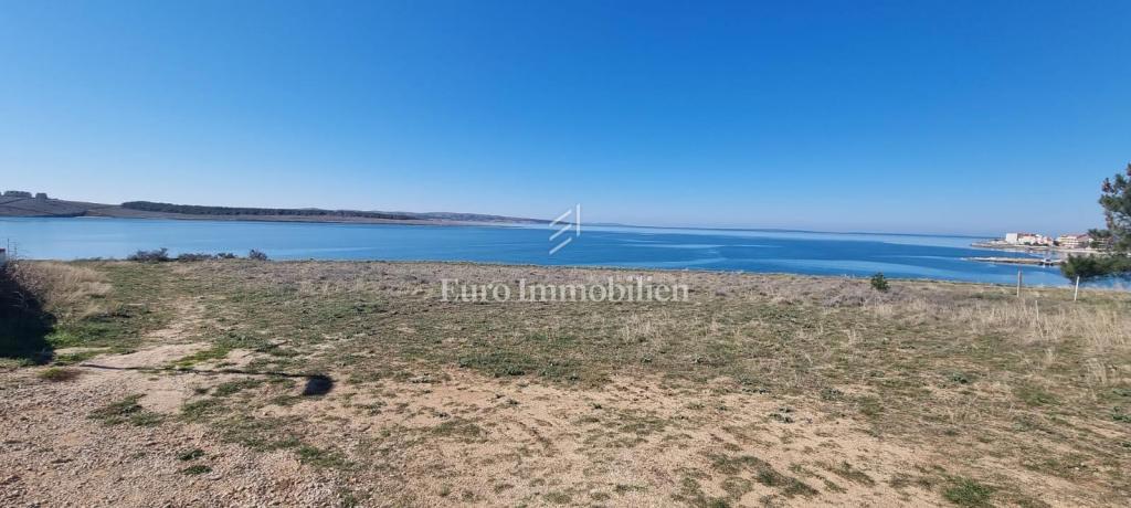 Apartment in a new building in an excellent location 50 m from the sea! Povljana, island of Pag