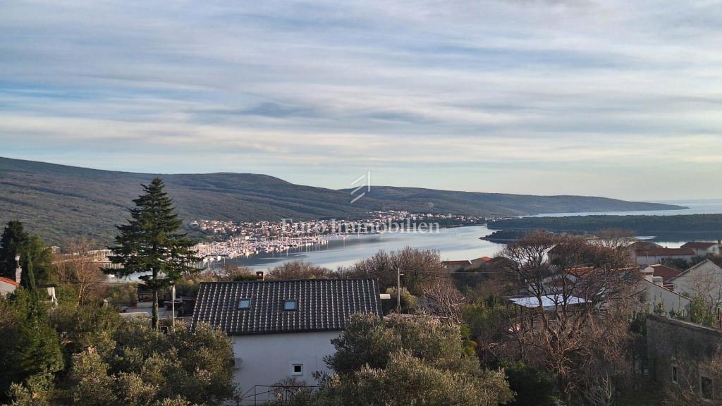 L'isola di Krk - villa con una bellissima vista e piscina