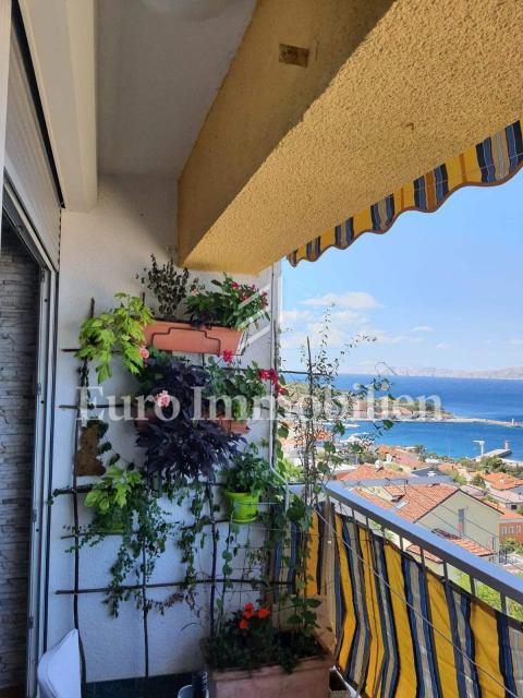 Senj, appartamento con bellissima vista mare e garage