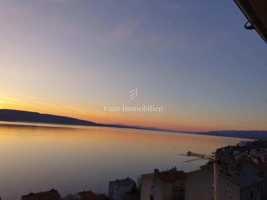 Senj, appartamento con bellissima vista mare e garage