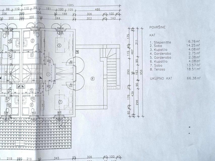 Casa con piscina, a 1 km dal mare