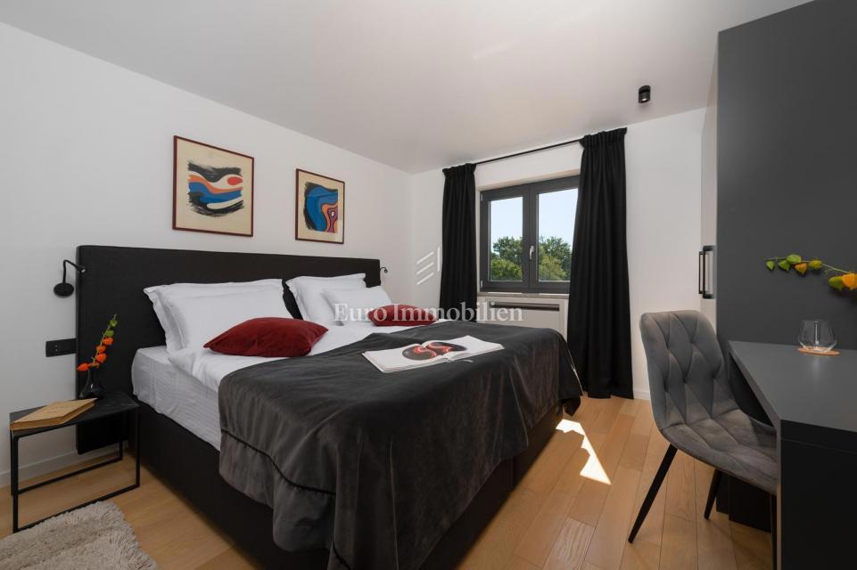 Nuova casa con piscina - dintorni di Albona