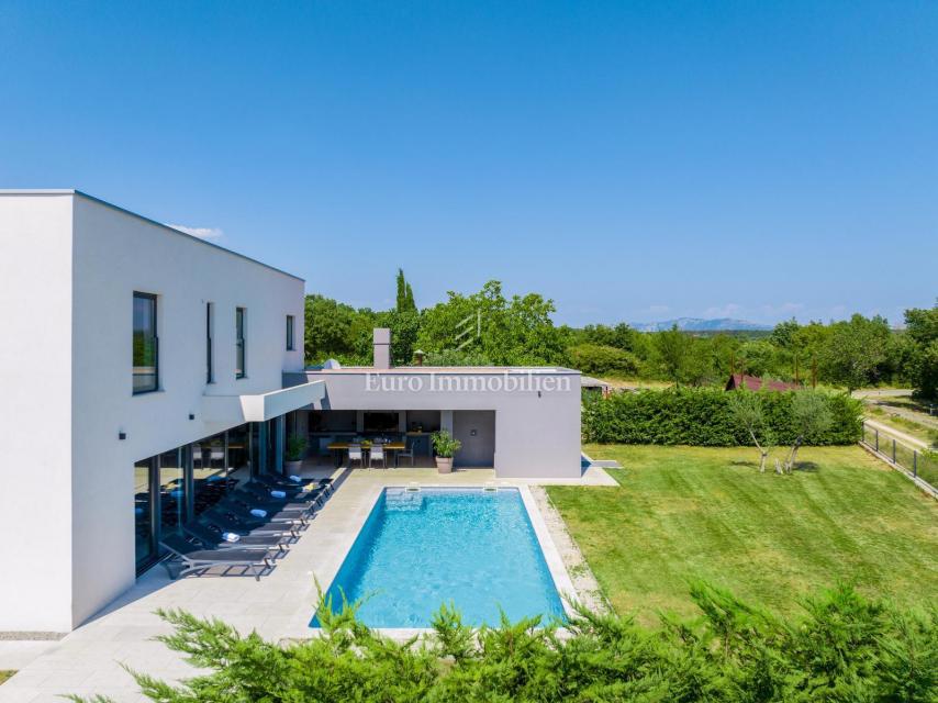 Nuova casa con piscina - dintorni di Albona