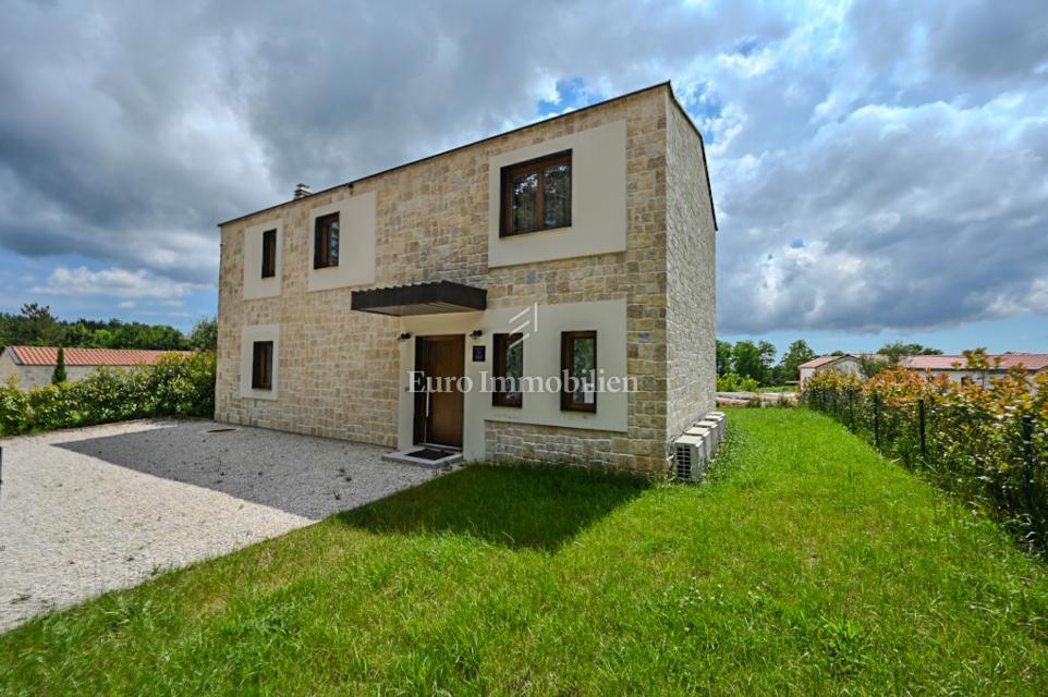 Visignano - casa indipendente con piscina