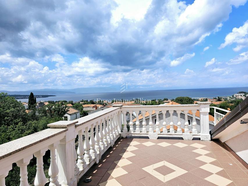 Malinska - casa spaziosa con tre appartamenti