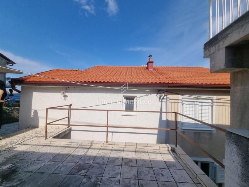 SVETI JURAJ, casa a 90 m dal mare