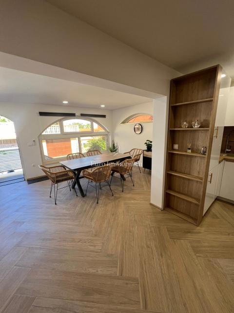 Casa indipendente con vista mare - Vir