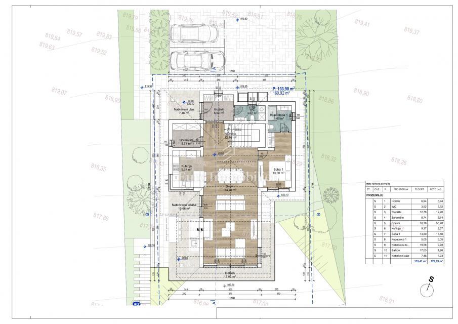 Terreno con permesso di costruzione per una casa