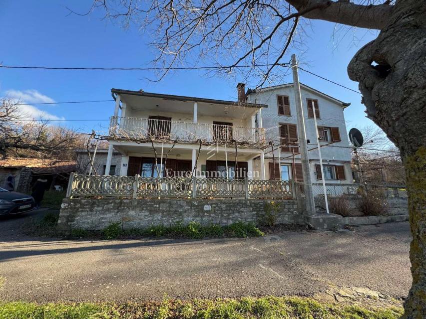 Labin - casa bifamiliare con vista mare