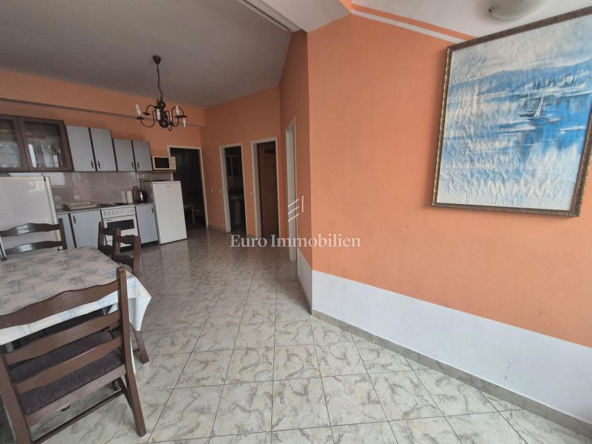 Vodice - casa con 3 appartamenti